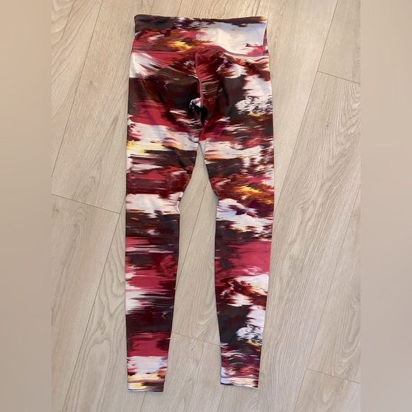 Lululemon leggings- multicolour, size 6 - Picture 4 of 4